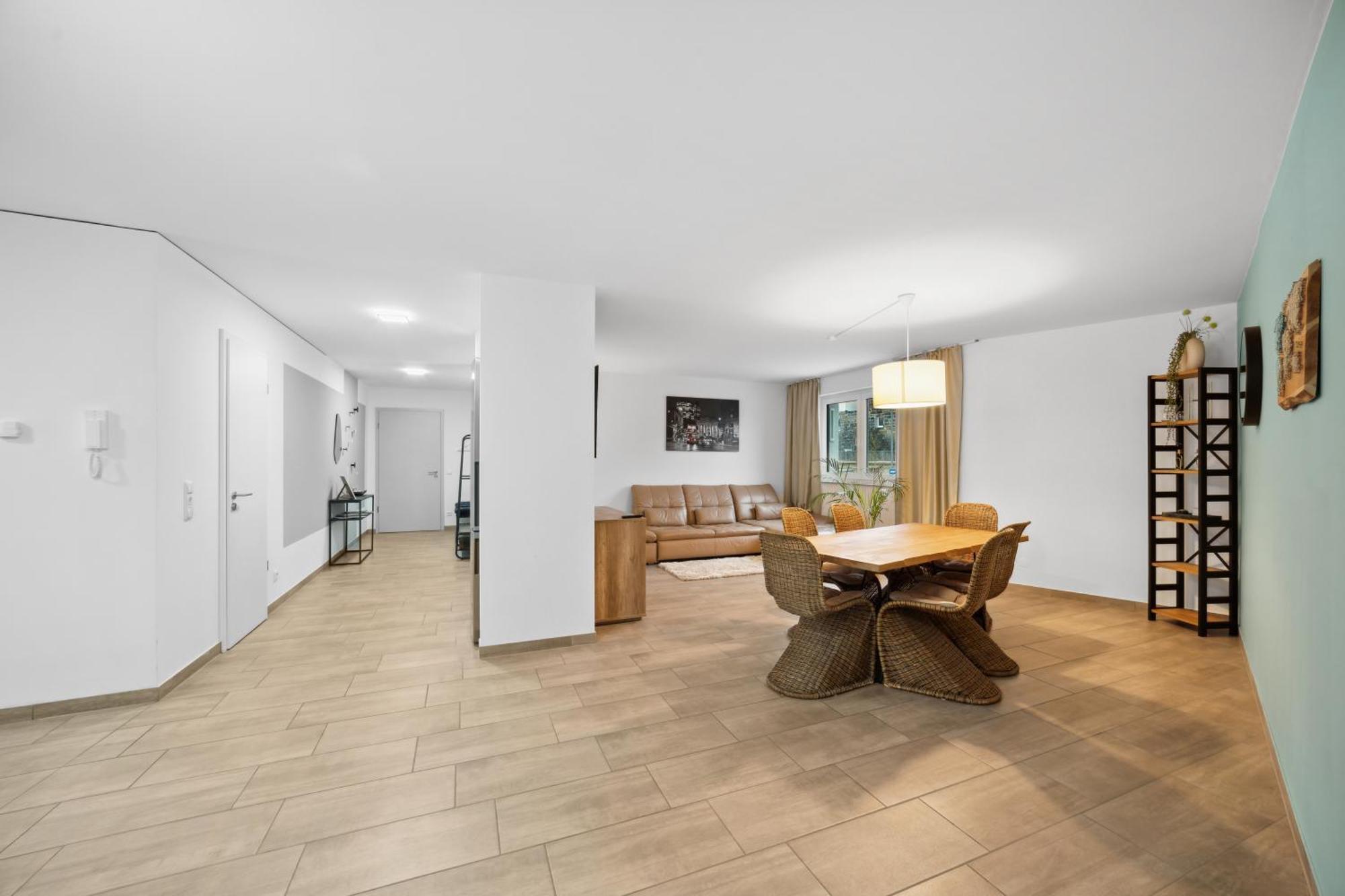 Sali Homes Spacious Apartment With Terrace In City Center Байройт Екстериор снимка