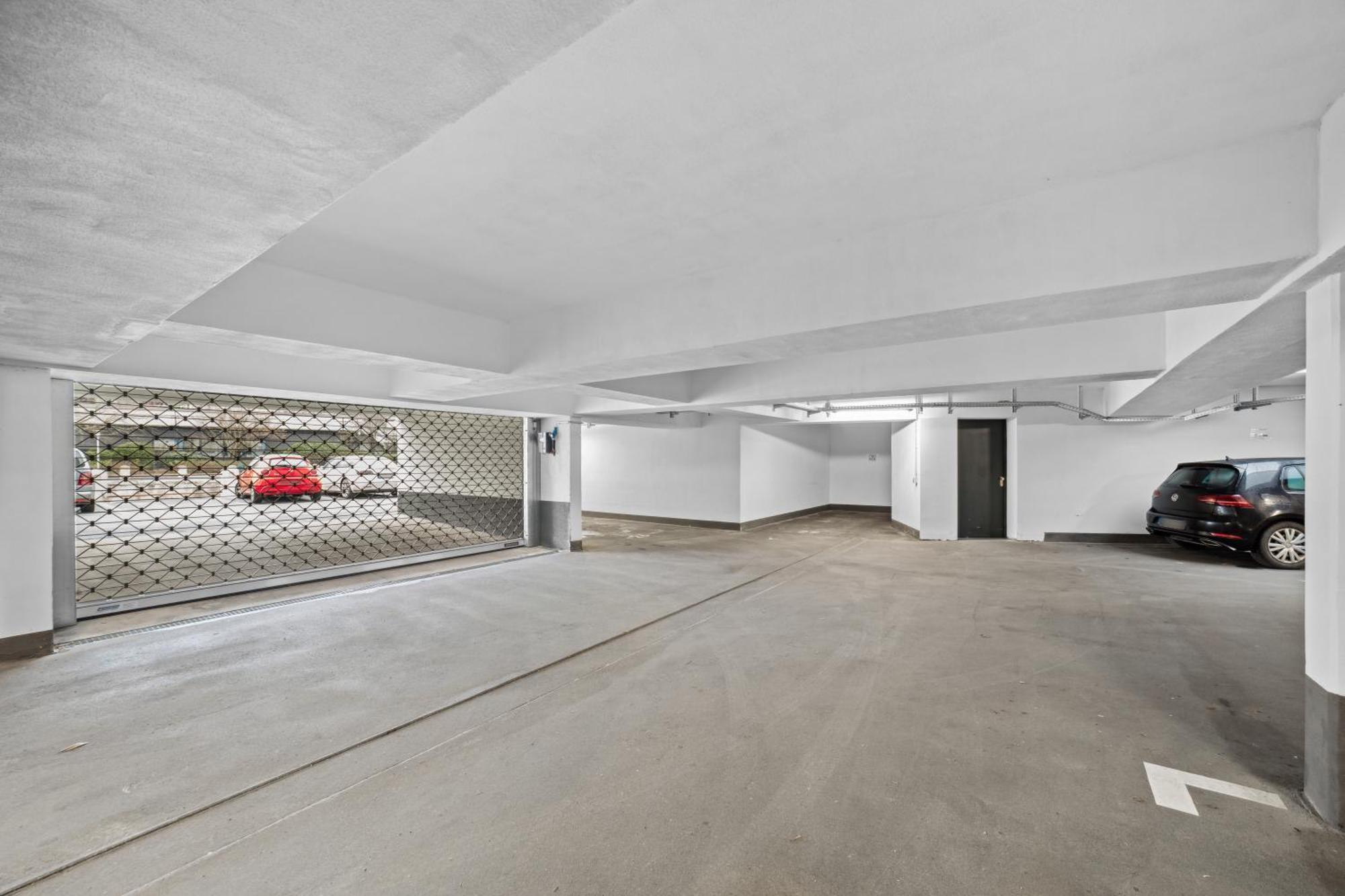 Sali Homes Spacious Apartment With Terrace In City Center Байройт Екстериор снимка