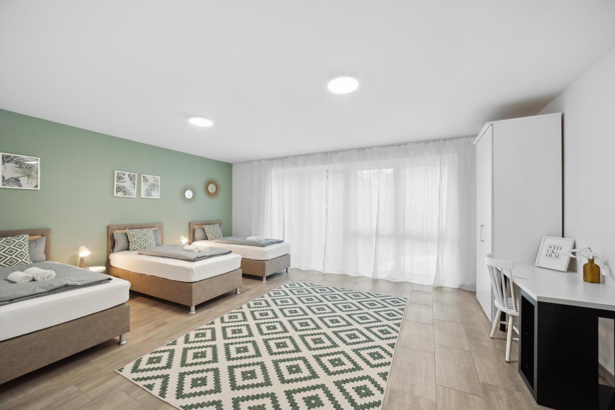 Sali Homes Spacious Apartment With Terrace In City Center Байройт Екстериор снимка