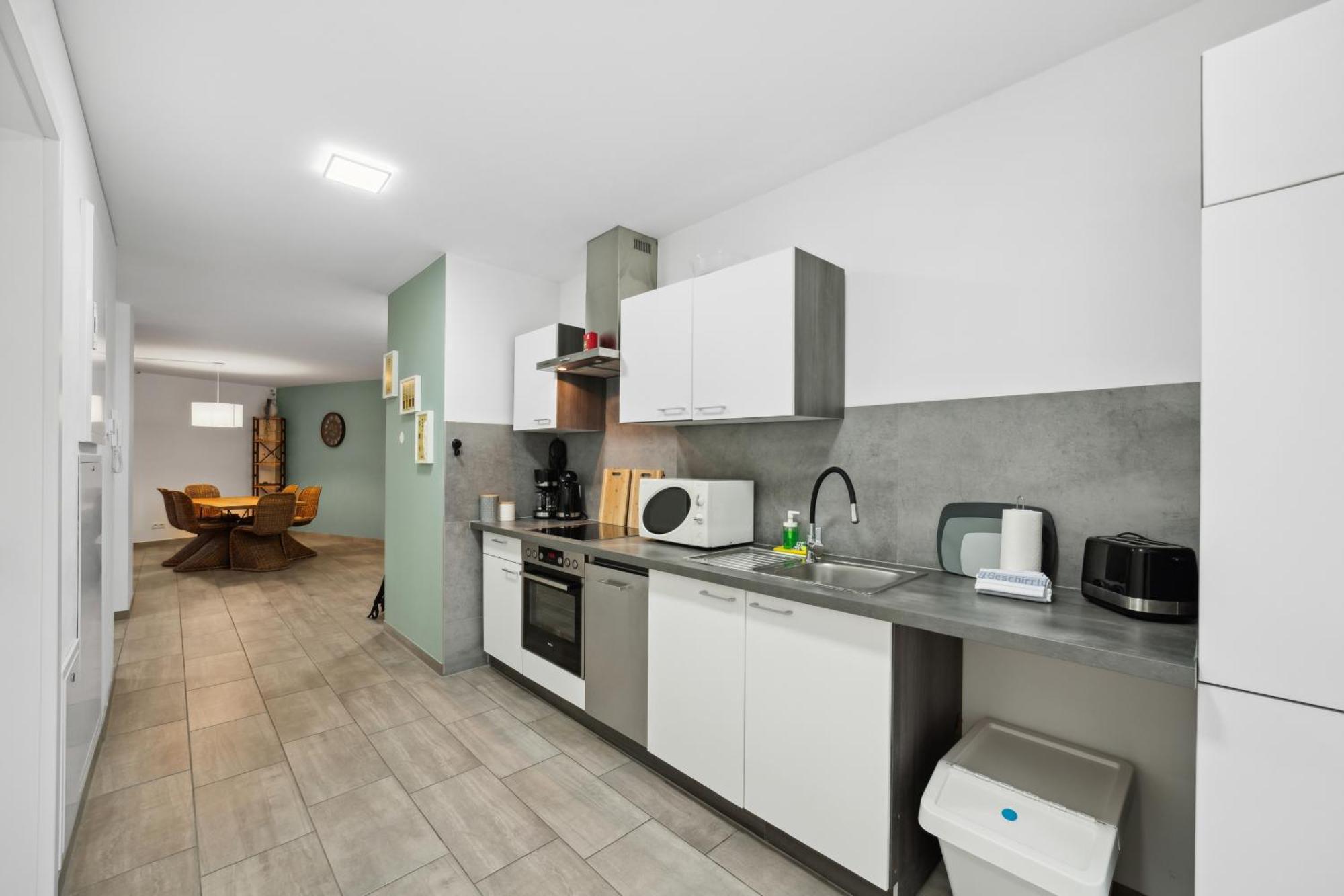 Sali Homes Spacious Apartment With Terrace In City Center Байройт Екстериор снимка