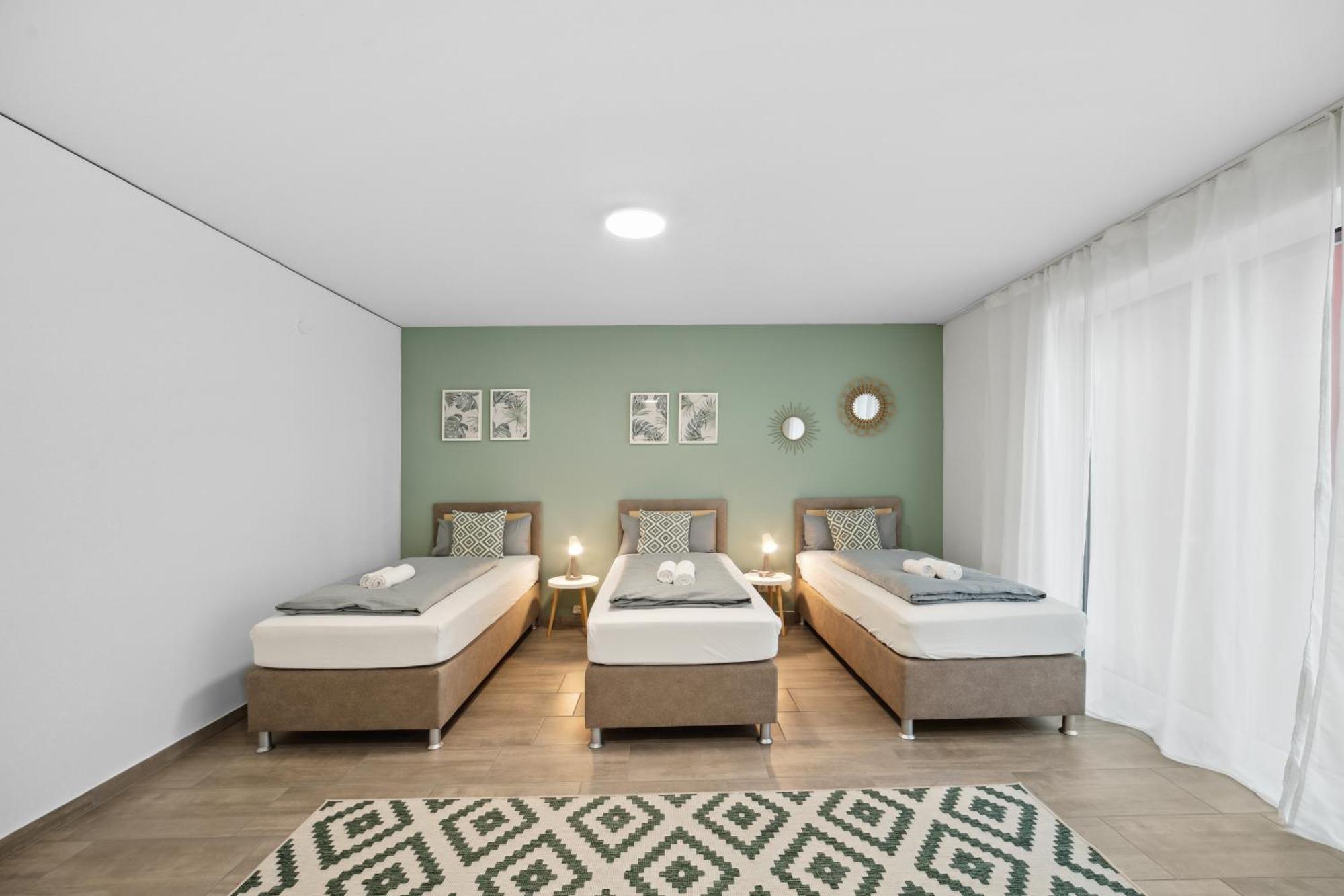 Sali Homes Spacious Apartment With Terrace In City Center Байройт Екстериор снимка